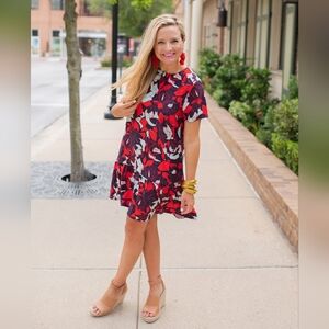 Halogen Red Blue Rose Print Short Sleeve Ruffle Hem Dress – Size M